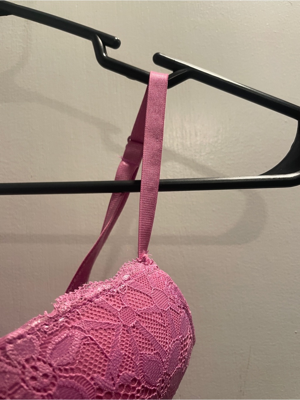 XOXO Hot Pink Lace Longline Bralette with Crisscross Front size 36B - Picture 7 of 8